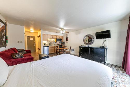 Photo #2 of Charming Queen Studio Deluxe w/Balcony #233 at Donner Lake Village in Truckee, CA