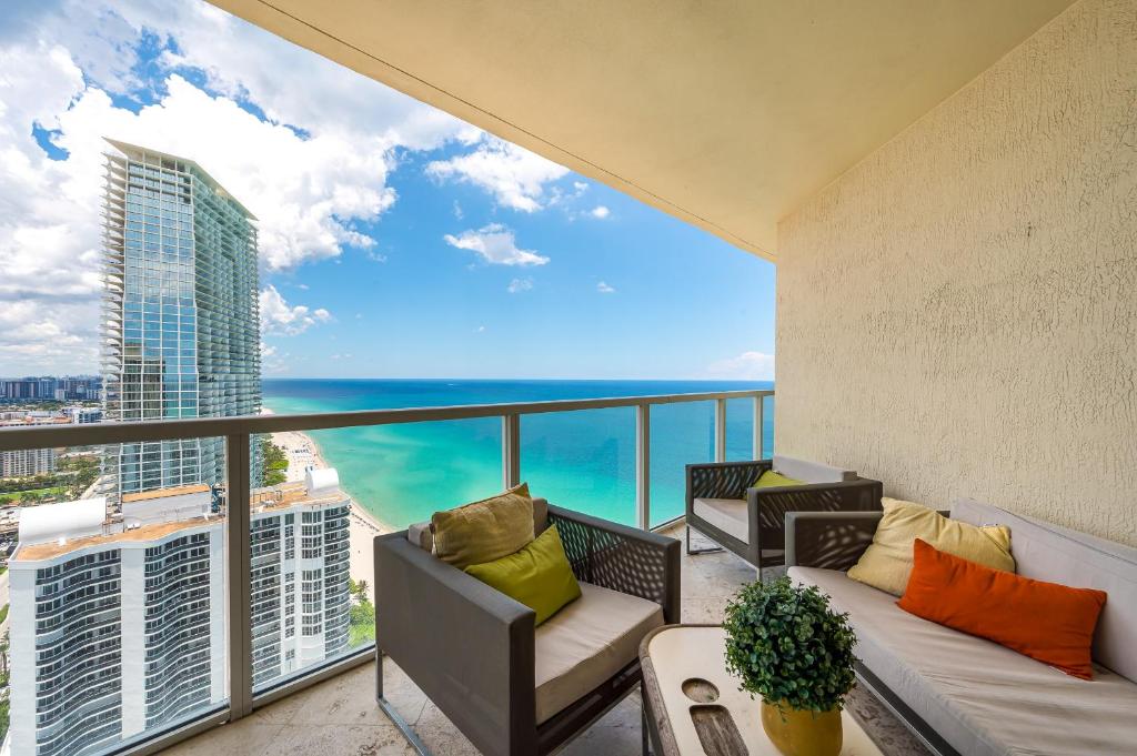 Photo of Unreal Ocean Views Modern Decor - Stunning Unit in Sunny Isles Beach, FL
