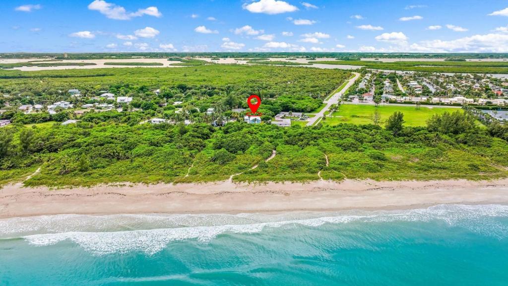 Photo of Fort Pierce - 2BD,2BA Tropical Surfside Retreat in Fort Pierce, FL