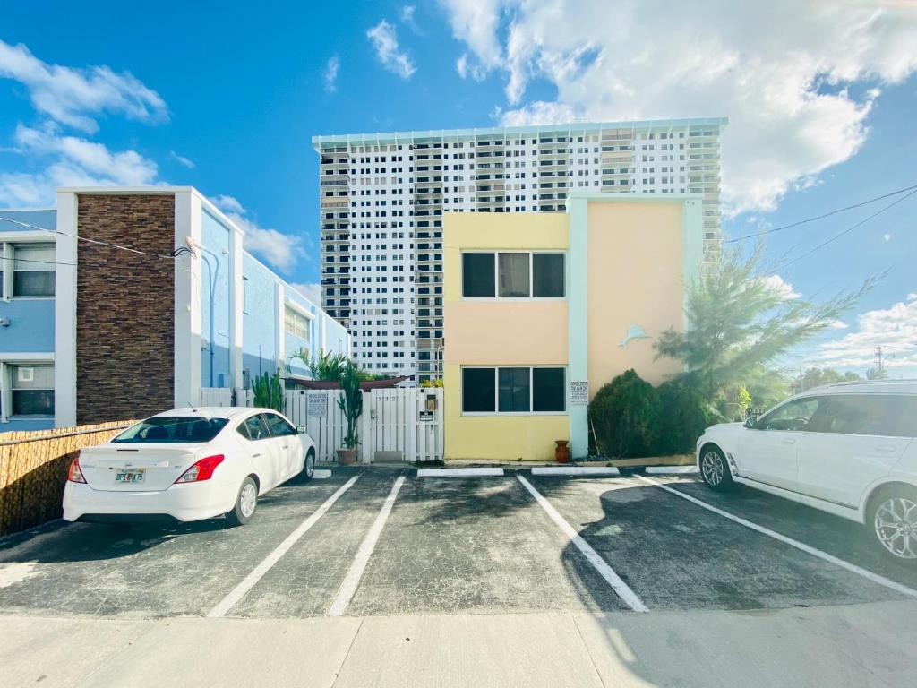 Photo of Hollywood Beachfront House in Hollywood, FL