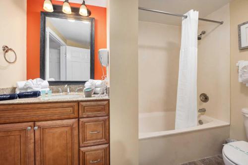Photo #3 of Luxury 16th Floor 1 BR Condo Direct Oceanfront Wyndham Ocean Walk Resort Daytona Beach | 1610 in Daytona Beach, FL