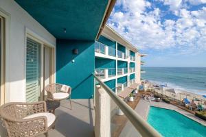 Photo #6 of Beach Terrace in Carlsbad, CA
