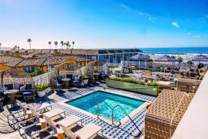 Photo #4 of Inn at the Pier Pismo Beach, Curio Collection by Hilton in Pismo Beach, CA