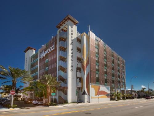 Photo #3 of The Marlin Beachside in Hollywood, FL