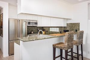 Photo #5 of 204 E Oceanfront A in Newport Beach, CA