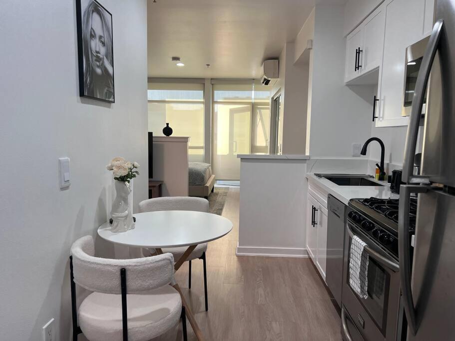 Photo #1 of Fortuna-Seaside Retreat in Santa Monica, steps to the beach, free parking in Santa Monica, CA