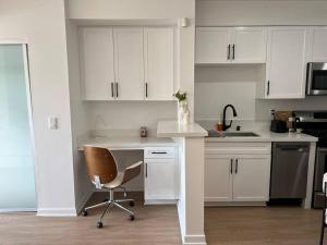 Photo #4 of Fortuna-Seaside Retreat in Santa Monica, steps to the beach, free parking in Santa Monica, CA