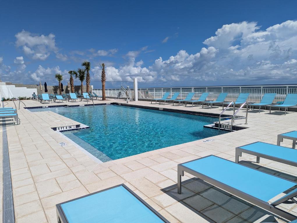 Photo of Holiday Inn Express & Suites Oceanfront Daytona Beach Shores by IHG in Daytona Beach Shores, FL