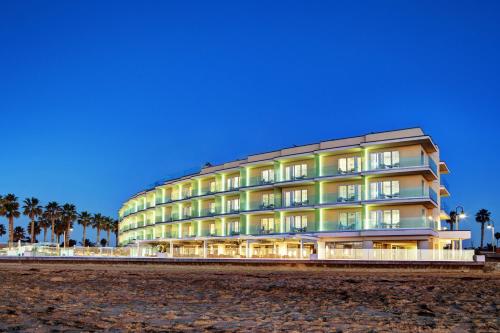 Photo #2 of Pier South Resort, Autograph Collection in Imperial Beach, CA