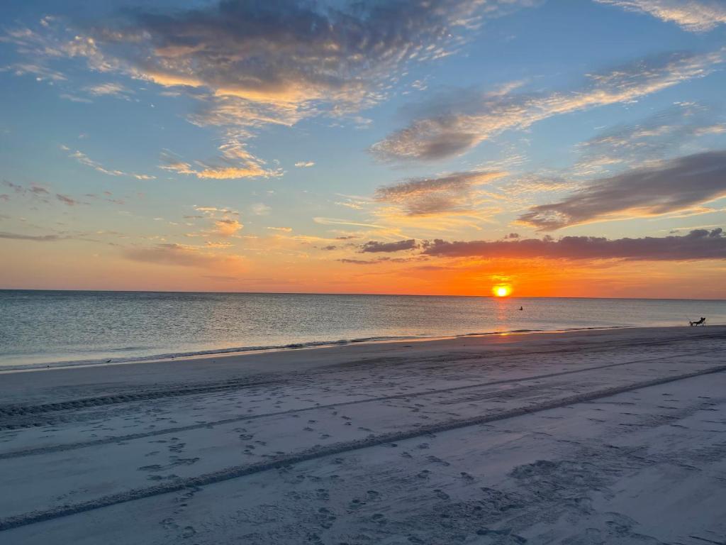 Photo of Sea Club I in Longboat Key, FL