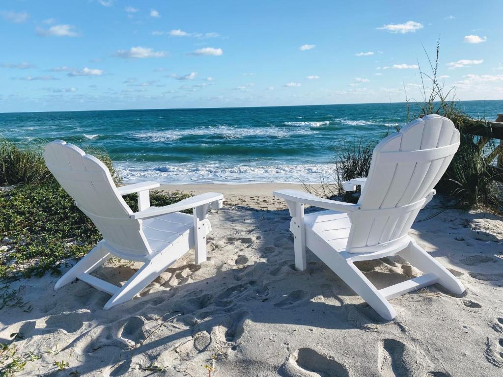 Photo of Oceanfront Elegance - Luxurious 6BR Beach House with Hot tub & spacious Balcony and Breathtaking Views! in Melbourne Beach, FL