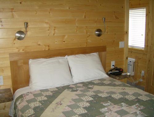 Photo #2 of Lake Minden Camping Resort Cottage 2 in Nicolaus, CA