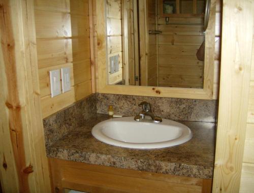 Photo #3 of Lake Minden Camping Resort Cottage 2 in Nicolaus, CA