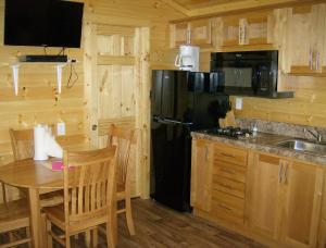 Photo #4 of Lake Minden Camping Resort Cottage 2 in Nicolaus, CA