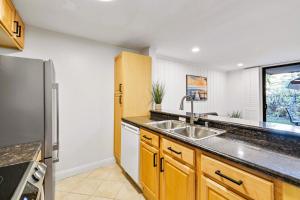 Photo #5 of Brooks Beach Vacations Cottage G5 Oceanside in Oceanside, CA