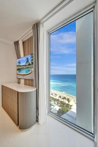Photo #4 of Luxury Oceanfront 3 Bedroom condo on the beach 16 Floor in Hollywood, FL