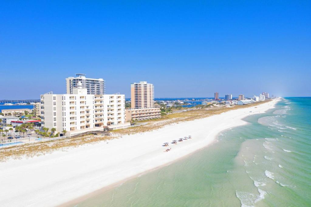 Photo of Pensacola, Oceanfront Paradise With Private Beach in Pensacola Beach, FL