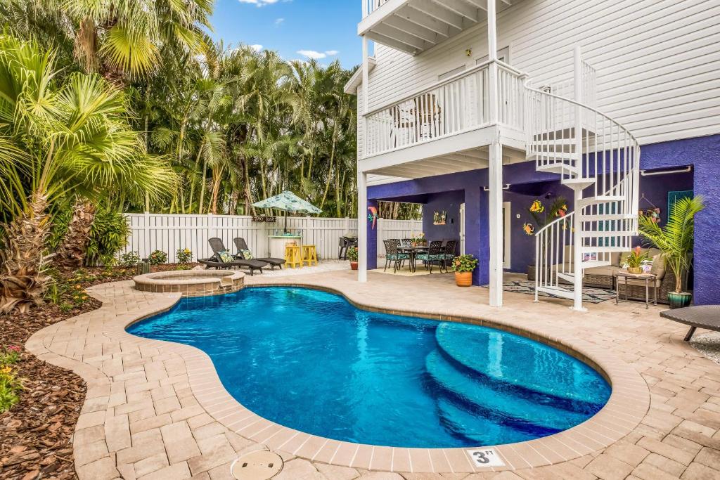 Photo of Banana Cabana in Holmes Beach, FL