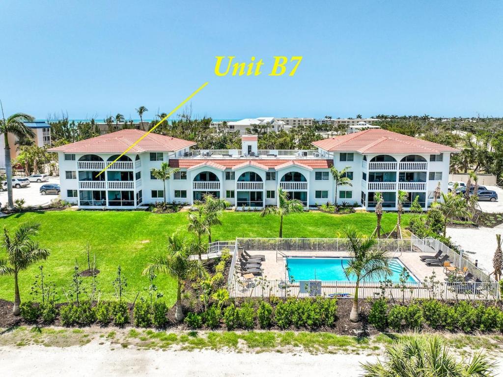 Photo of Sanibel Island condo steps from the beach in Sanibel, FL