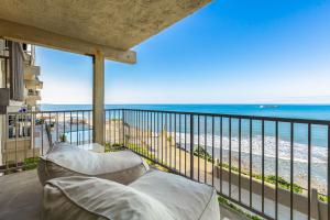 Photo #4 of Del Mar Gem condo in Solana Beach, CA