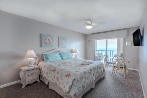 Photo #2 of Las Brisas 404 in Madeira Beach, FL
