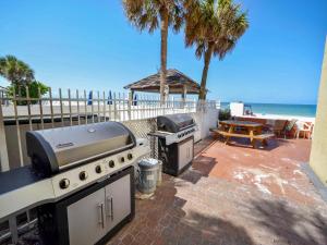 Photo #6 of Las Brisas 404 in Madeira Beach, FL