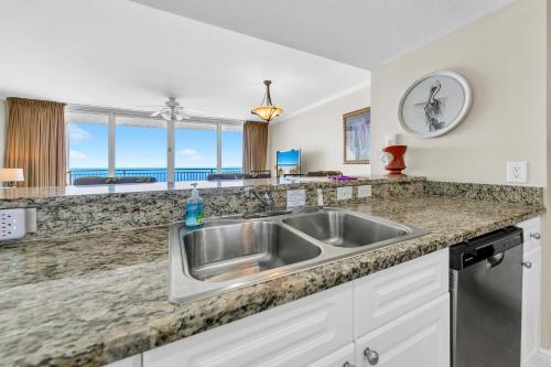 Photo #3 of Emerald Beach 1033 in Panama City Beach, FL