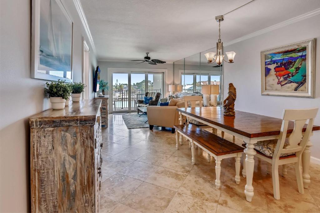 Photo of Land's End 4-303 Bay Front - Premier in St Pete Beach, FL