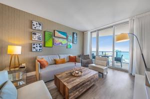 Photo #6 of Splendid Resort - Oceanview 1BDR & 1BA Apt Right on the Beach, Heated pool, GYM in Hollywood, FL