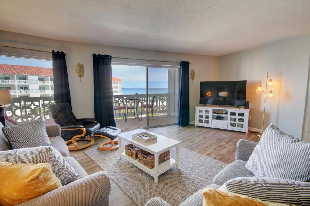 Photo of El Matador 454 - Beautiful views of the Gulf and pool - Includes seasonal beach service! in Fort Walton Beach, FL