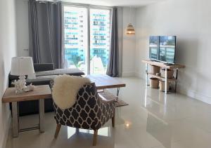 Photo #6 of Miami Sunny Isles ocean reserve 704 in Sunny Isles Beach, FL
