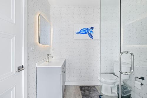 Photo #3 of 1628 West Oceanfront Oasis 8 in Newport Beach, CA