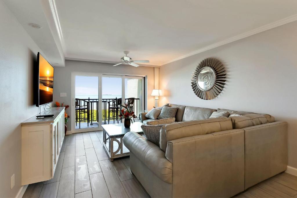 Photo of Land's End 10-403 Beach Front - Premier in Treasure Island, FL