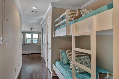 Photo #2 of Emerald Dunes # 101 in Destin, FL