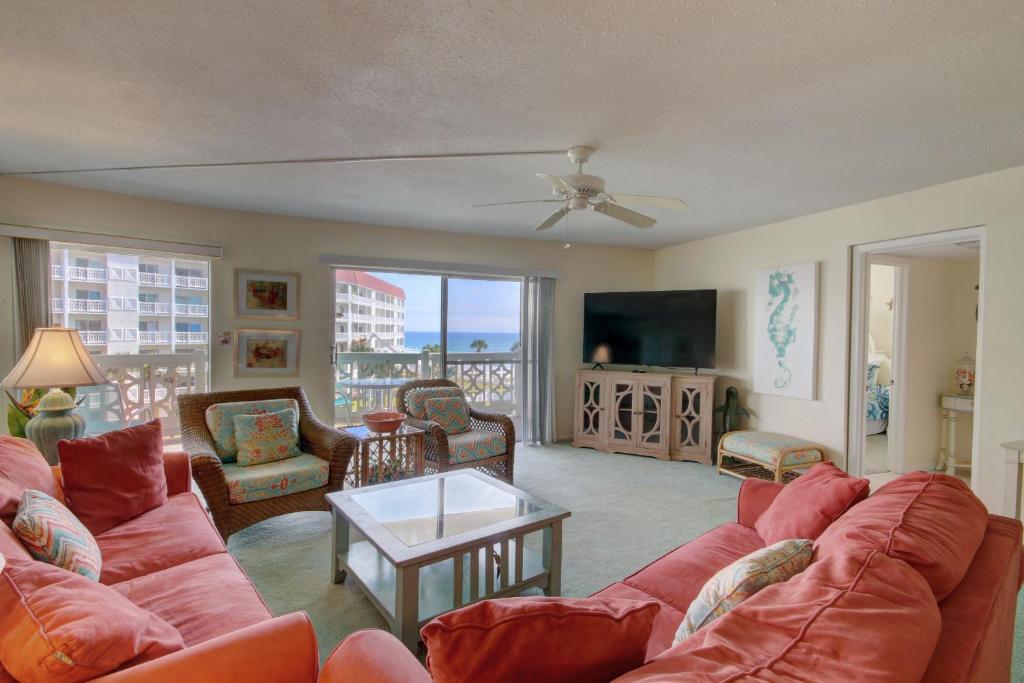 Photo of El Matador 444 - Beautiful views of the Gulf and pool in Fort Walton Beach, FL