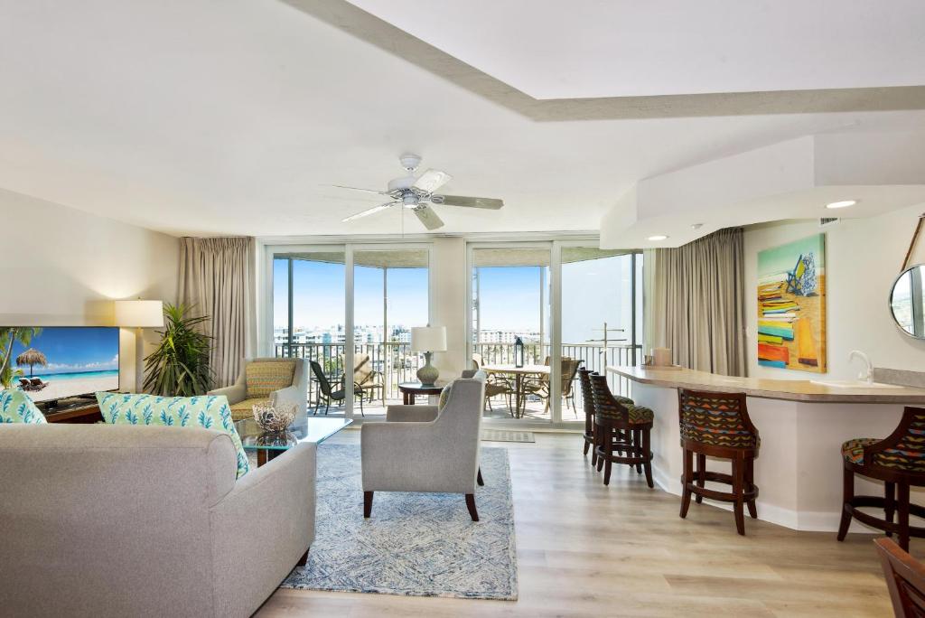 Photo of Gullwing #803 by Sun Palace Vacations in Fort Myers Beach, FL