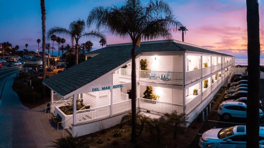 Photo of Del Mar Beach Hotel in Del Mar, CA