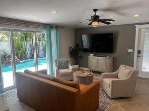 Photo #6 of Peach Bellini in Holmes Beach, FL