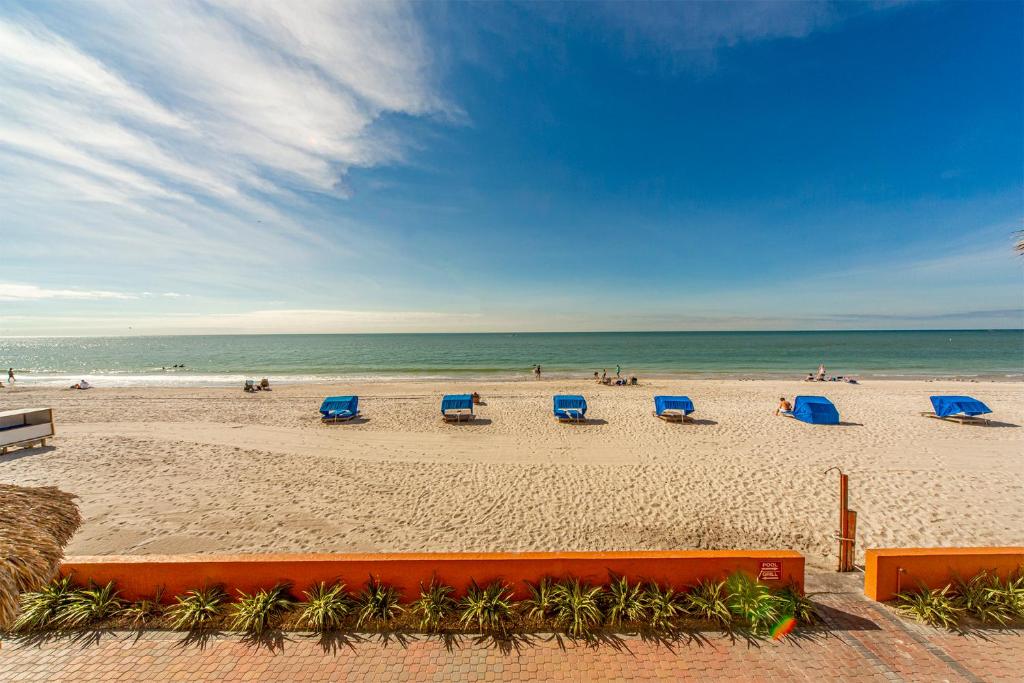 Photo #1 of #103 Las Brisas Condo in Madeira Beach, FL