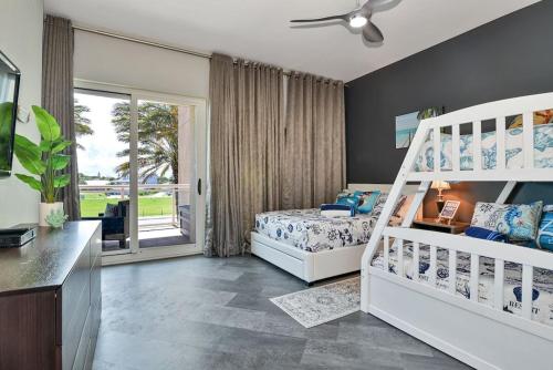 Photo #2 of 2 Bedroom 2 Bath Luxury condo with Oversized Patio & Outdoor Grill. in Daytona Beach, FL