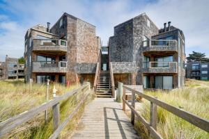 Photo #6 of Oceanfront Watsonville Condo with Beach Access! in Watsonville, CA