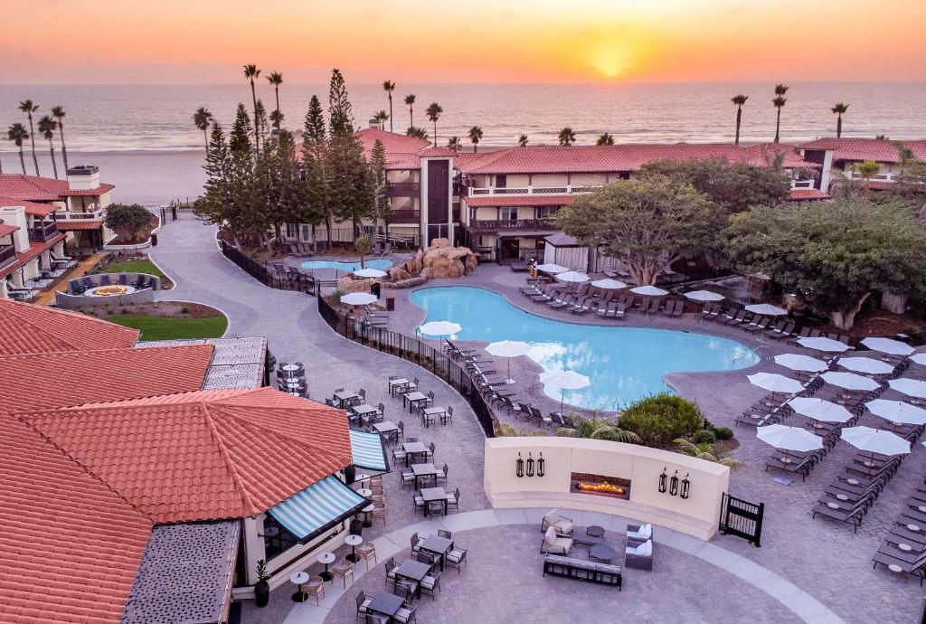 Photo of Zachari Dunes on Mandalay Beach, Curio Collection by Hilton in Oxnard, CA