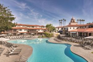 Photo #4 of Zachari Dunes on Mandalay Beach, Curio Collection by Hilton in Oxnard, CA