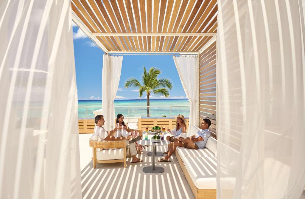 Photo of OUTRIGGER Reef Waikiki Beach Resort in Honolulu, HI