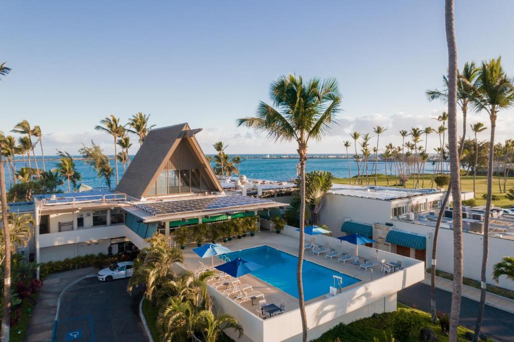 Photo of Maui Beach Hotel in Kahului, HI