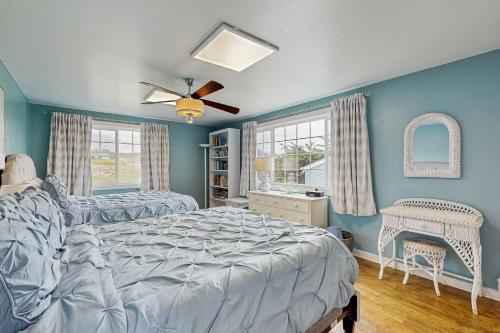 Photo #2 of Sea Dream and Sand Dollar Suite in Fort Bragg, CA