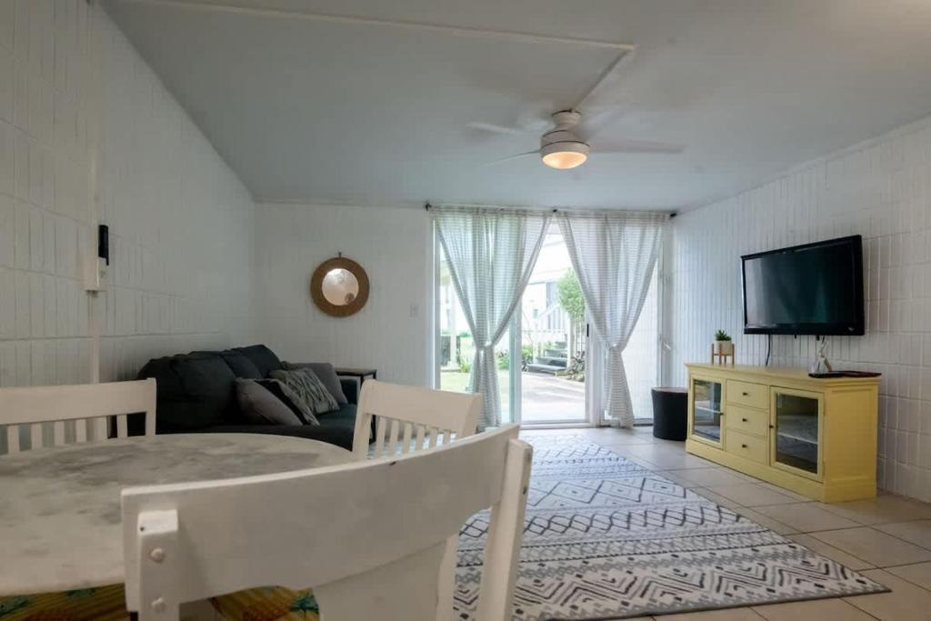 Photo of Ground Level Beachfront Studio in Hauula, HI