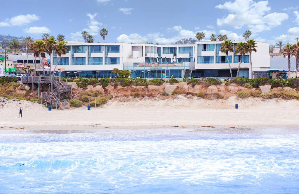 Photo #1 of Tower 23 Hotel in San Diego, CA