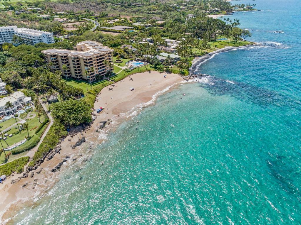 Photo of Polo Beach Club - CoralTree Residence Collection in Wailea Makena, HI