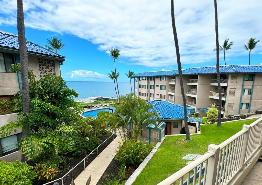Photo #1 of Exceptional Kona Reef Condo - Full AC - Oceanfront - Walking Distance to Restaurants & Shops in Kailua Kona, HI